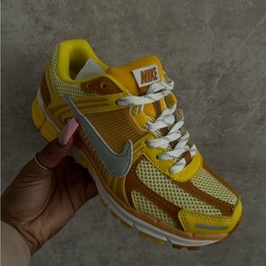 Nike Vomero 5